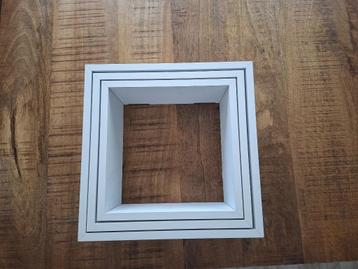 3 Wand schapjes (Nooit gebruikt!) beschikbaar voor biedingen