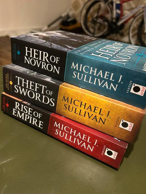 The Riyria Revelations (compleet) - Michael J. Sullivan, Boeken, Fantasy, Nieuw, Ophalen of Verzenden