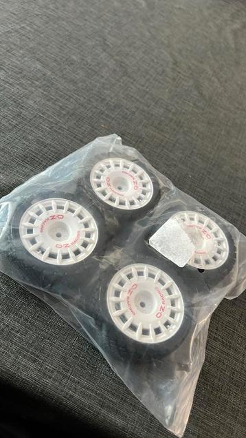 1/10 nieuwe O.Z racing velgen met banden beschikbaar voor biedingen