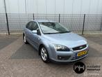 Ford Focus 1.6-16V Futura Automaat Airco NIEUWE APK, Auto's, 1596 cc, 101 pk, Gebruikt, 4 cilinders