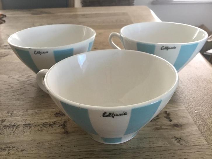 California Soepkommen, Huis en Inrichting, Keuken | Servies, Zo goed als nieuw, Kom(men), Overige stijlen, Aardewerk, Ophalen of Verzenden