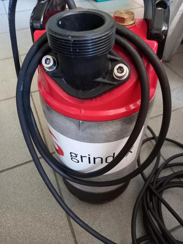 Grindex dompelpomp, Tuin en Terras, Waterpompen, Zo goed als nieuw, Dompelpomp, Ophalen