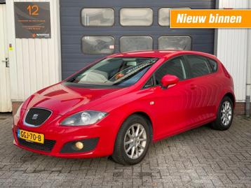 Seat LEON 1.8 TFSI 160PK STYLE / AUTO AIRCO / AUX / CRUISE C beschikbaar voor biedingen