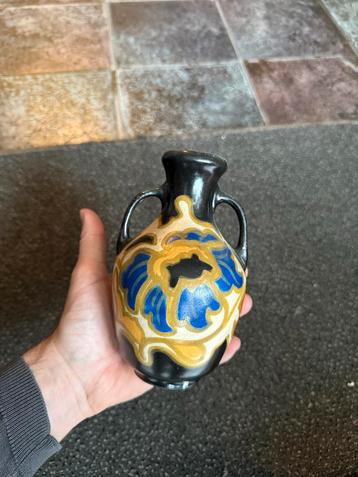 PZH Gouda Art Deco Vaasje - Rhodian Decor Q136 beschikbaar voor biedingen