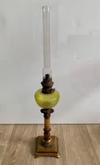 Antieke olielamp marmer messing voet 70 cm, Antiek en Kunst, Antiek | Lampen, Ophalen of Verzenden