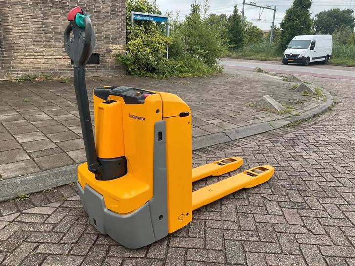 Jungheinrich EJE 114 1400KG PALLETWAGEN / HEFTRUCK, Zakelijke goederen, Machines en Bouw | Heftrucks en Intern transport, Palletwagen