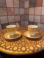 King Cheng Japan,2 espresso/mokka kop en schotel op pootjes, Antiek en Kunst, Antiek | Servies los, Ophalen of Verzenden