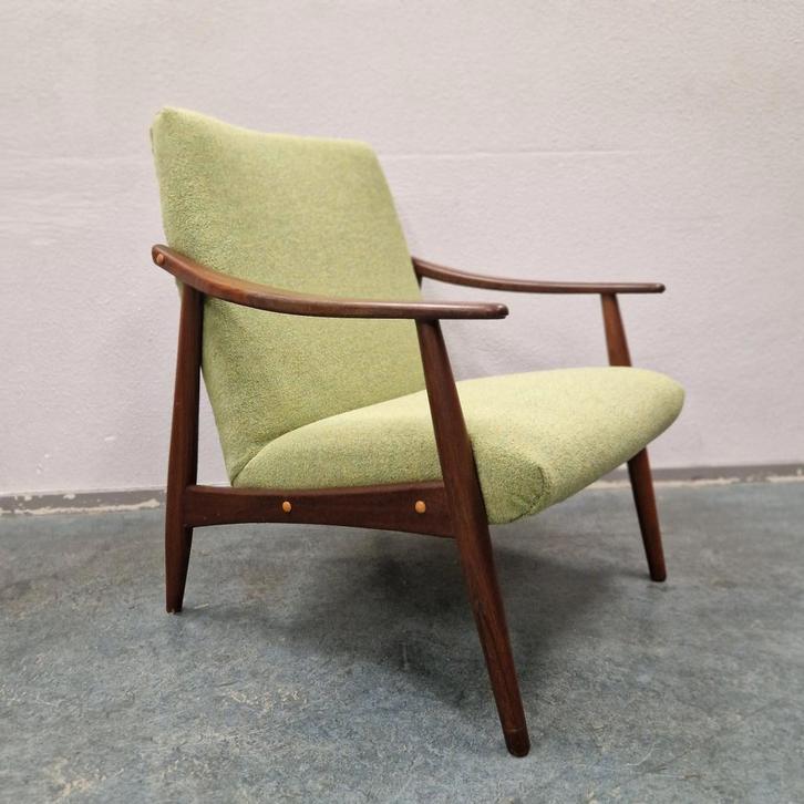 Vintage fauteuil opnieuw bekleed, Huis en Inrichting, Fauteuils, Gebruikt, Hout, 50 tot 75 cm, Minder dan 75 cm, Ophalen of Verzenden