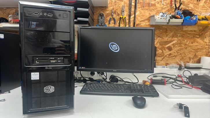 Degelijke Desktop PC–Intel i7 4790S•1756GB Opslag•Linux Mint, Computers en Software, Desktop Pc's, Zo goed als nieuw, 2 tot 3 Ghz