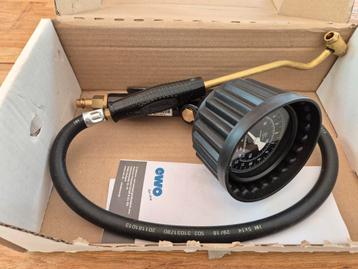 Nieuwe EWO bandenpomp zeer degelijk 0 - 12 bar beschikbaar voor biedingen