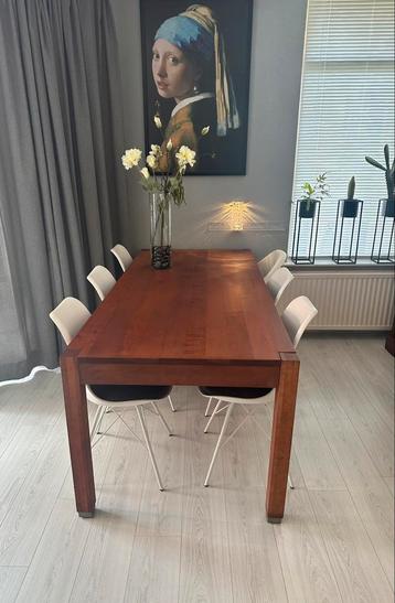 Massief kersenhouten eethoek – handgemaakt – met stoelen beschikbaar voor biedingen
