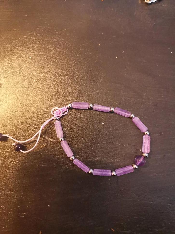 Armband met Amethist Edelstenen, Sieraden, Tassen en Uiterlijk, Armbanden, Nieuw, Overige materialen, Paars, Met edelsteen, Ophalen of Verzenden