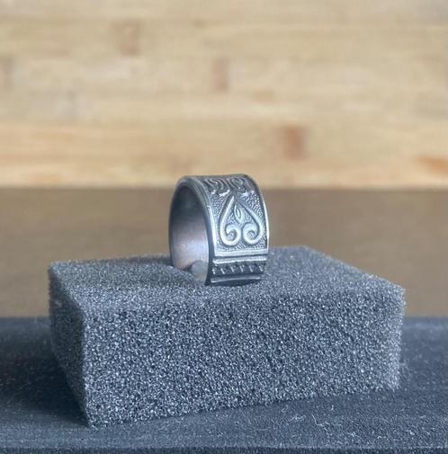 Vintage handmade spoon ring - Hart, Sieraden, Tassen en Uiterlijk, Ringen, Nieuw, Dame of Heer, Kleiner dan 17, Zilver, IJzer of Staal