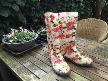 Gebloemde regen/tuin laarzen maat 38/39 beschikbaar voor biedingen