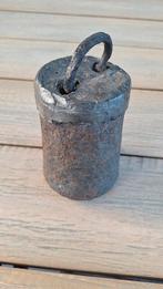 bodemvondst: ijzeren gewicht- ijktekens - keurmerken, Ophalen of Verzenden