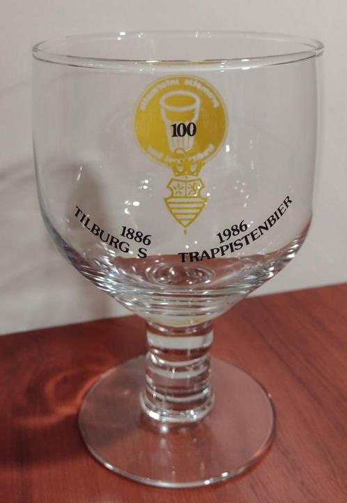 100 Jaar Tilburgs Trappistenbier Glas 38cl. (E), Verzamelen, Biermerken, Gebruikt, Glas of Glazen, La Trappe, Ophalen of Verzenden