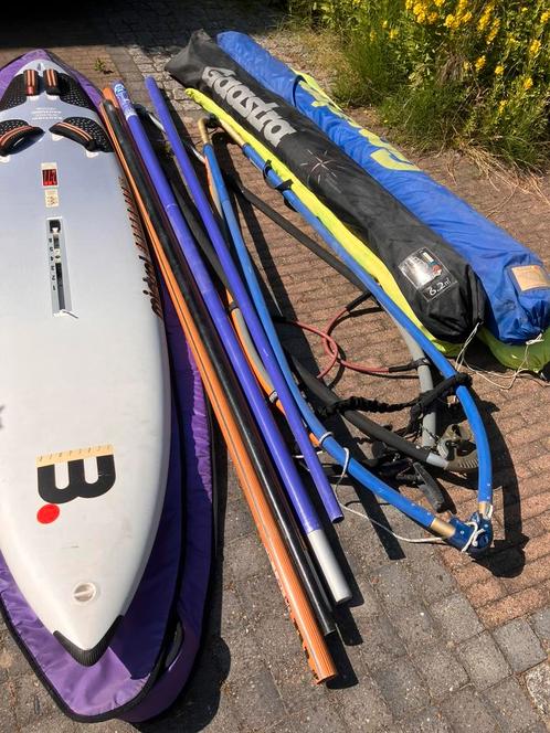 Surfplank 2x met 4 zeilen meerdere masten, mastvoeten etc, Watersport en Boten, Windsurfen, Gebruikt, Complete set, Ophalen