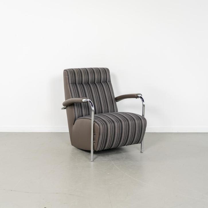 2x Leolux Scylla Fauteuil Hoog Gestreept Stof - Bruin Leer, Huis en Inrichting, Fauteuils, Zo goed als nieuw, Leer, Metaal, Stof