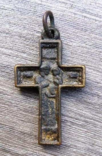 Omstreeks 1600 Bodemvondst Kruis Kruishanger Pelgrims Cross beschikbaar voor biedingen