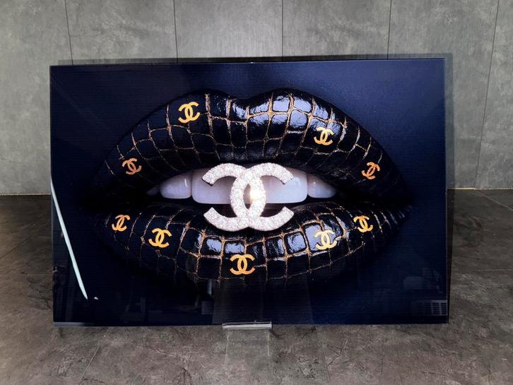 Gucci plexiglas lippen met glitters, Antiek en Kunst, Kunst | Schilderijen | Modern, Ophalen of Verzenden