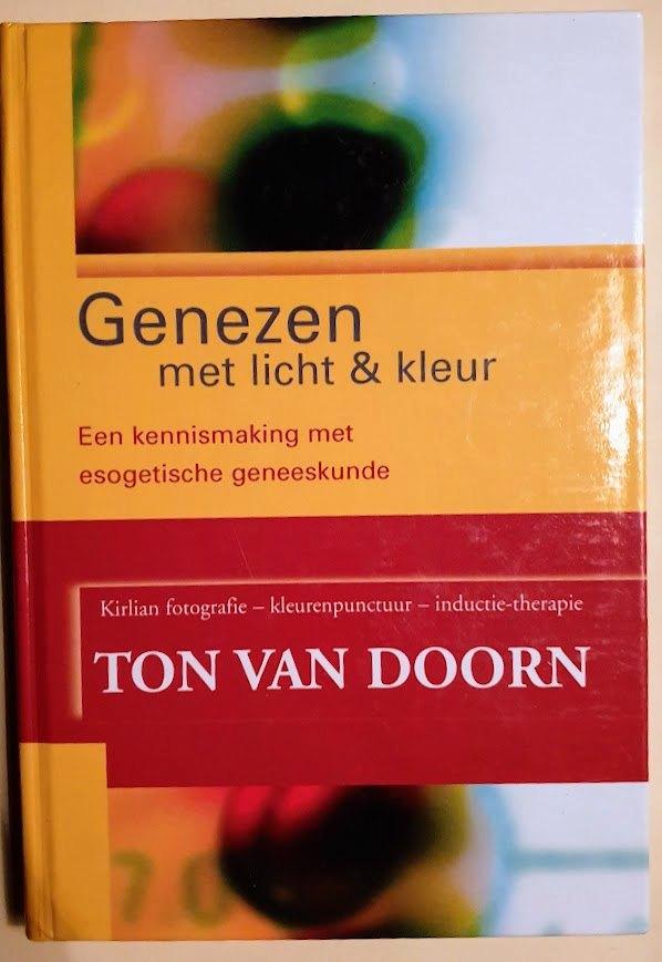 Genezen met licht & kleur, Boeken, Esoterie en Spiritualiteit, Zo goed als nieuw, Achtergrond en Informatie, Spiritualiteit algemeen