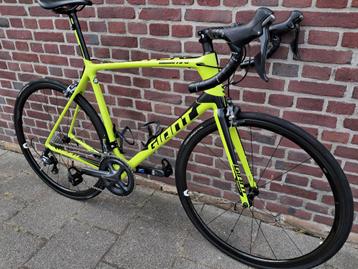 Giant TCR Advanced SL / voll Ultegra / CARBON wielen / L beschikbaar voor biedingen