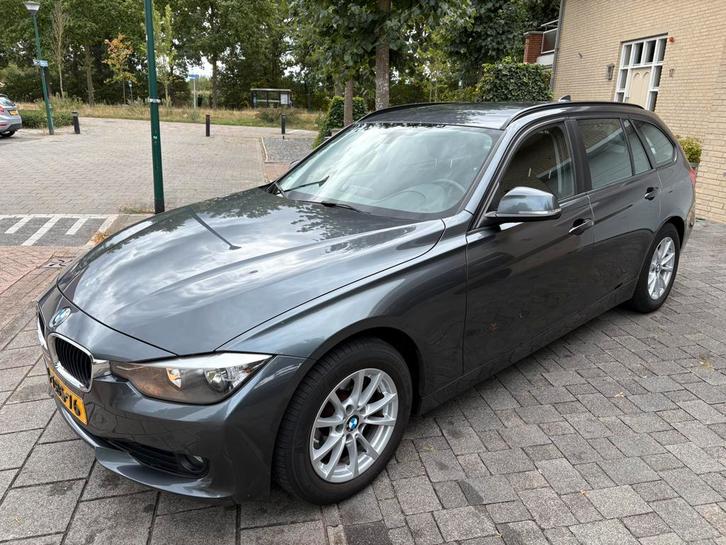 BMW 3-Serie 316i 136pk 2014 Grijs, Auto's, BMW, Particulier, 3-Serie, Airbags, Airconditioning, Boordcomputer, Elektrische achterklep