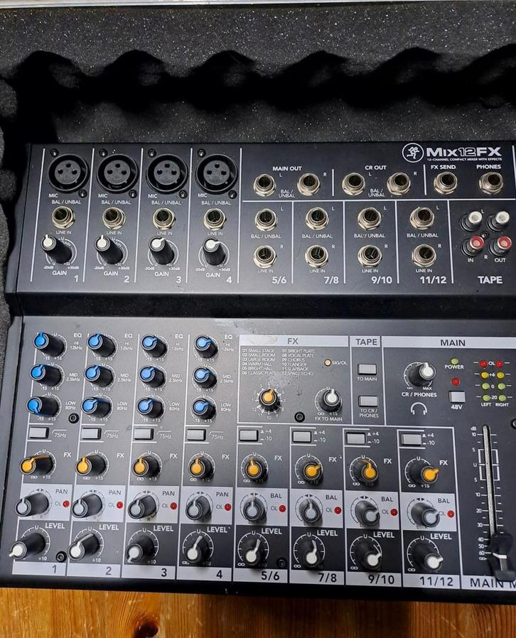 Mackie MIX 12FX Mengpaneel, Muziek en Instrumenten, Mengpanelen, Zo goed als nieuw, 10 tot 20 kanalen, Ophalen of Verzenden