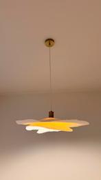 White flower ceiling lamp | Zara Home, Huis en Inrichting, Ophalen, Overige materialen, 50 tot 75 cm, Modern, minimalistic