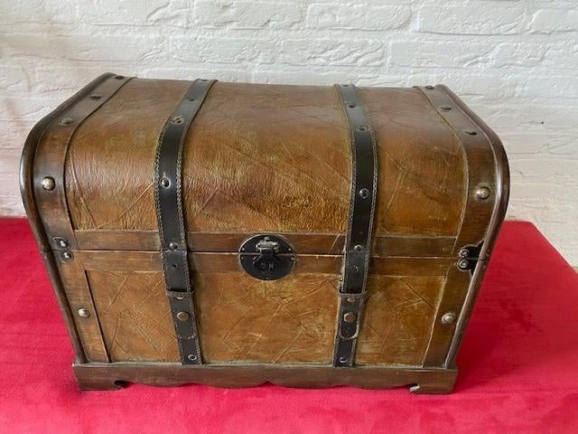 Vintage (schat?) kist uit India, Minder dan 50 cm, Gebruikt, 50 tot 100 cm, Overige materialen