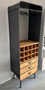 Wijnkast, Ophalen, Zo goed als nieuw