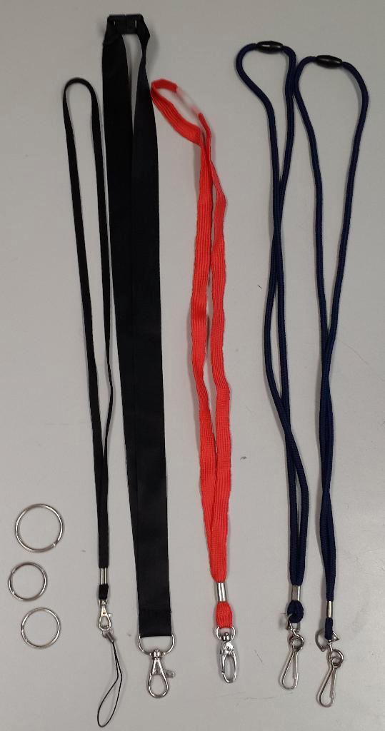 Te Koop: Acht sleutelhangers.  , Verzamelen, Sleutelhangers, Gebruikt, Overige typen, Ophalen of Verzenden