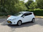 Ford Fiesta 1.4 Titanium 97PK I NIEWE RIEM I ST- LINE I BLUE, Voorwielaandrijving, Gebruikt, 4 cilinders, Wit