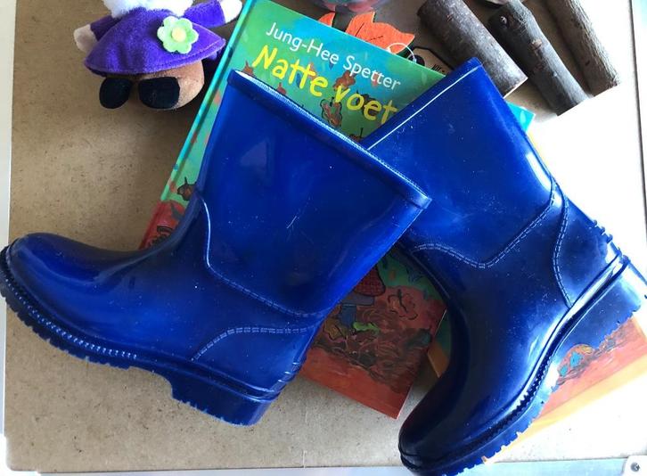 Regenlaarsjes maat 25 ongebruikt donkerblauw bij thema regen, Kinderen en Baby's, Kinderkleding | Schoenen en Sokken, Nieuw, Laarzen