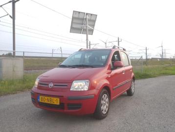 Fiat Panda 1.2 2010 Rood Airco NIEUWE APK beschikbaar voor biedingen