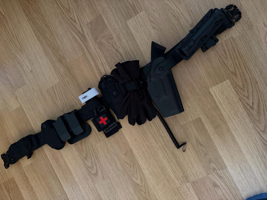 Volledig uitgeruste koppelriem zoals Kmar / Politie, Verzamelen, Verzenden, Overige soorten, Nederland, Overige typen