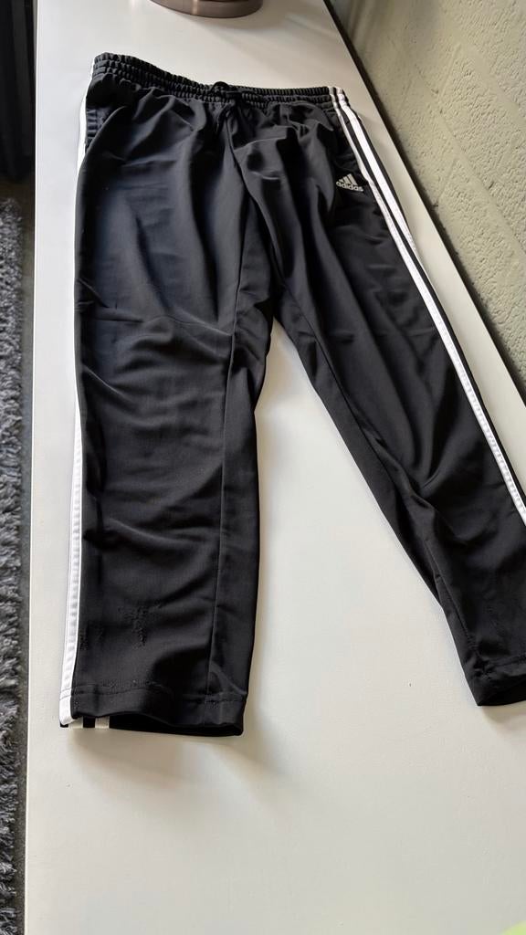 Adidas joggingbroek dames maat L, Kleding | Dames, Sportkleding, Zwart, Ophalen of Verzenden, Zo goed als nieuw, Maat 42/44 (L)