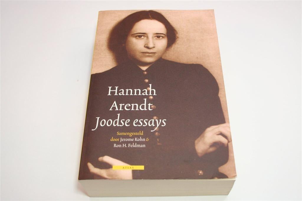 Joodse Essays — Geschriften van Hannah Arendt, Boeken, Ophalen of Verzenden, Zo goed als nieuw