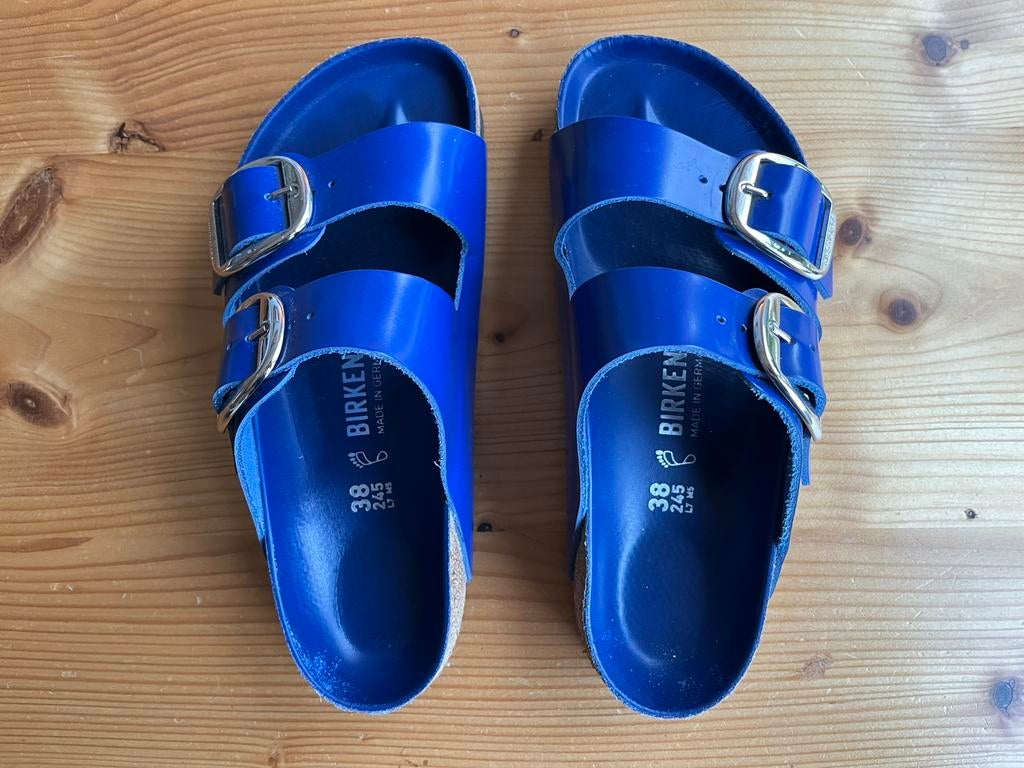 Birkenstock arizona big buckle-maat 38-blauw-natuurleer lak, Kleding | Dames, Schoenen, Blauw, Zo goed als nieuw, Sandalen of Muiltjes