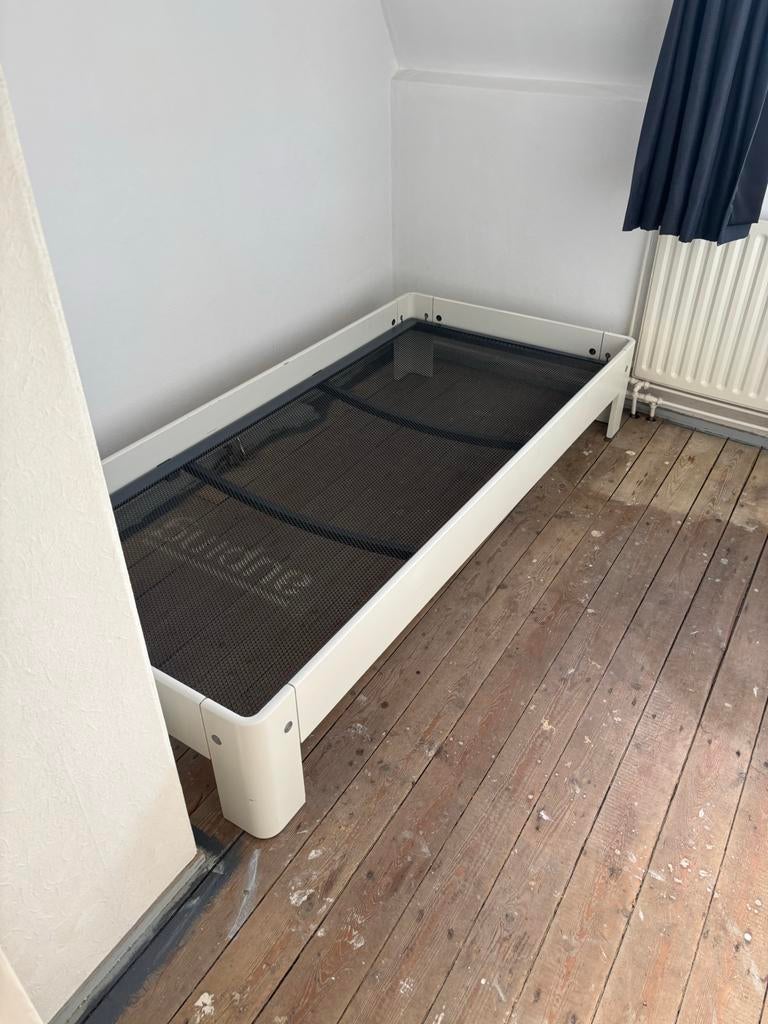 Eenpersoonsbed Audena 90x200 cm met spriaal bodem, Huis en Inrichting, Gebruikt, 90 cm, Eenpersoons, Ophalen of Verzenden