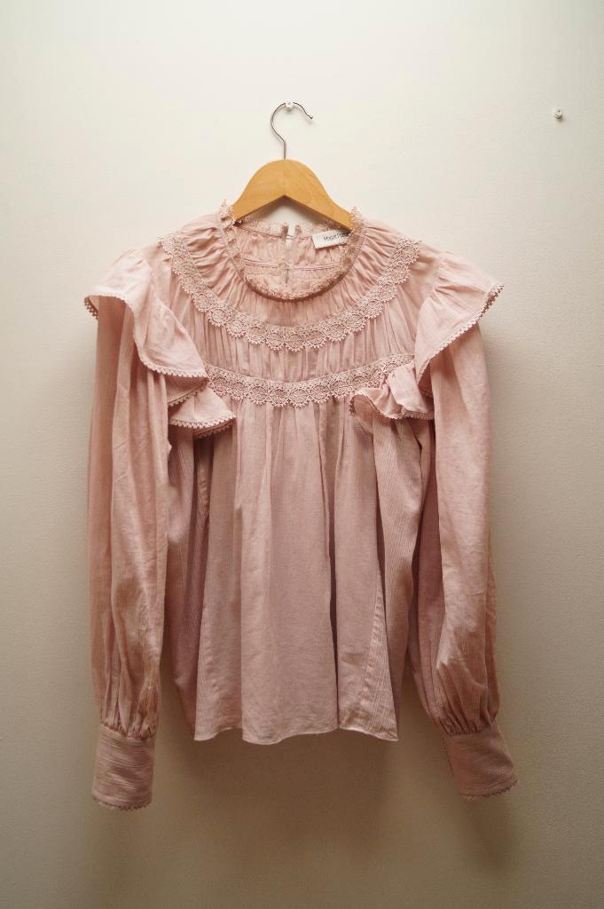 MAGALI PASCAL Blouse Maat 38, Kleding | Dames, Blouses en Tunieken, Zo goed als nieuw, Maat 38/40 (M), Rood, Verzenden