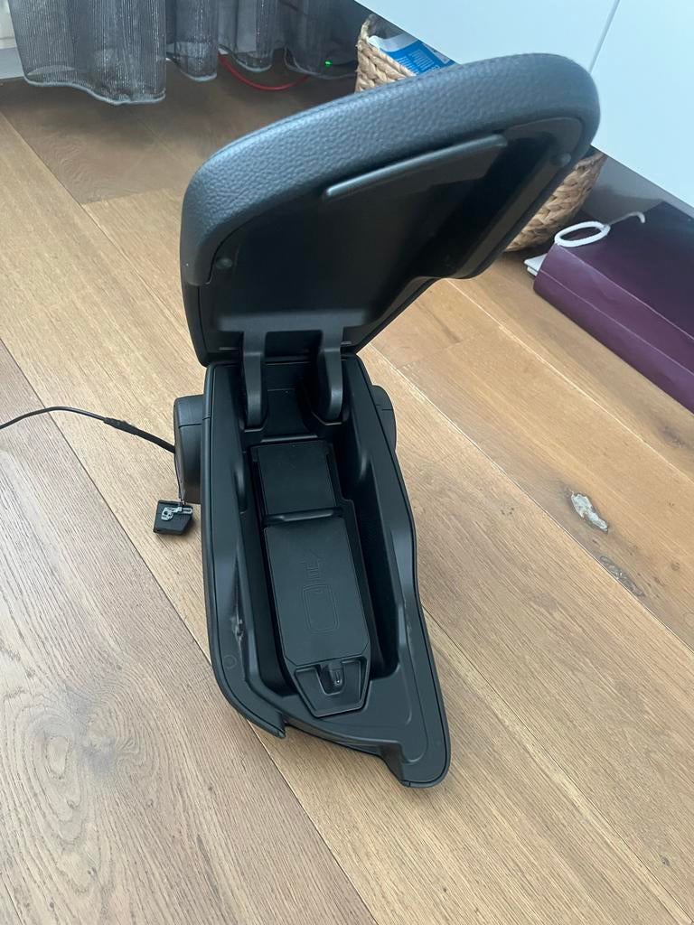 Armsteun BMW (F48) - Comfort en functionaliteit, Auto-onderdelen, Ophalen of Verzenden, Gebruikt, BMW