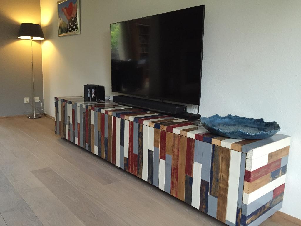 Gave tv kast, Ophalen, Zo goed als nieuw, 200 cm of meer, Minder dan 100 cm