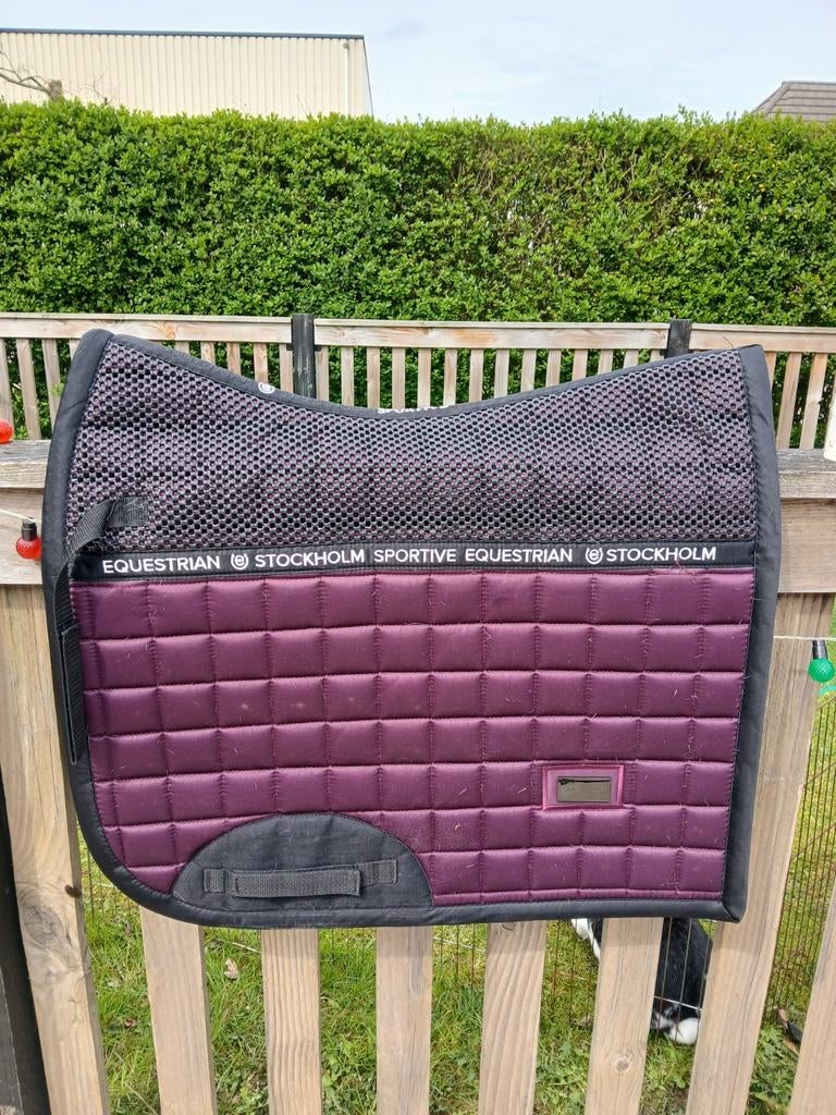 Dressuur Zadeldekje Performance
Black Raven, Dieren en Toebehoren, Paarden en Pony's | Dekens en Dekjes, Full (L), Dressuurdekje