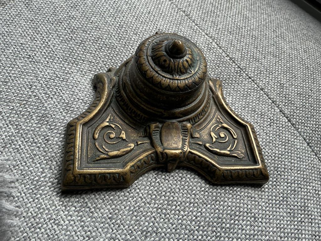 Antieke bronzen inktpot met sierlijke details, Ophalen of Verzenden