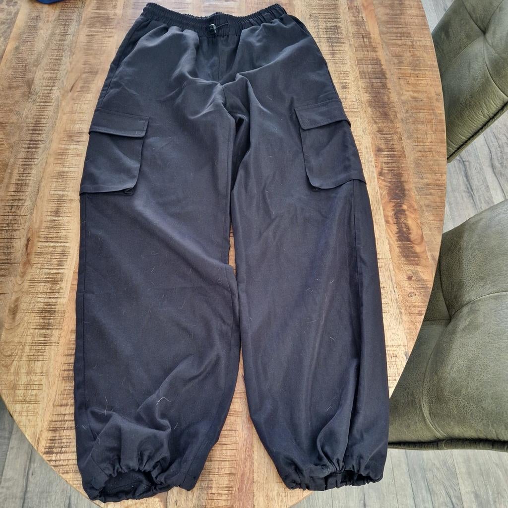 TE KOOP MOOIE DAMES BROEK ONLY MAAT M, Kleding | Dames, Broeken en Pantalons, Ophalen of Verzenden