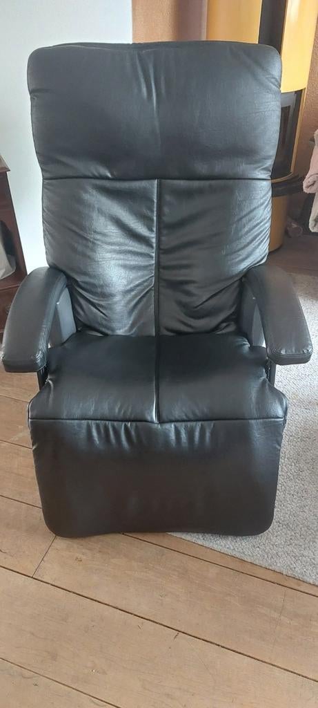 Elektrische Massage Relax Fauteuil Stoel - Zwart Leer, Huis en Inrichting, Fauteuils, Ophalen, Gebruikt, Modern, Comfort, 75 tot 100 cm