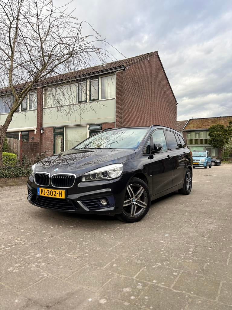 BMW 2-Serie Gran Tourer 2.0 220D AUT 8Traps 2017 Zwart 7Zits, 1995 cc, Euro 6, 2-Serie Gran Tourer, Zwart