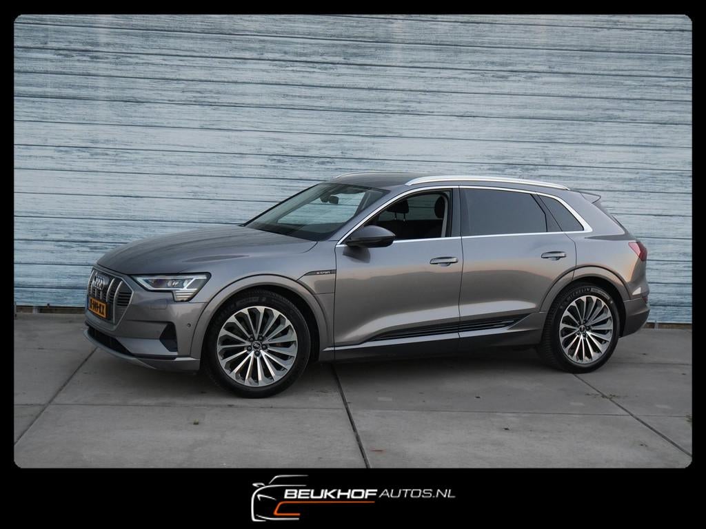Audi E-tron Quattro Business Edition 71 kWh Navi Soh 91.5%, Auto's, Automaat, Stof, Zwart, 71 kWh