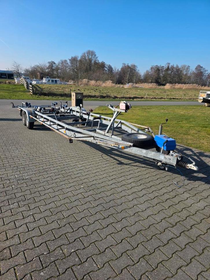Grote boot trailer 3500 kg voor boten tot 8.5 meter, Watersport en Boten, Boottrailers, Gebruikt, Sloepentrailer, 1500 tot 3000 kg